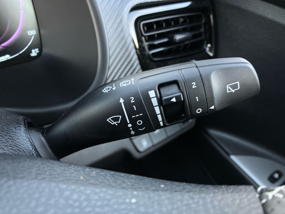 Used Kia Stonic 2025 for sale - 76090416: Photo 30