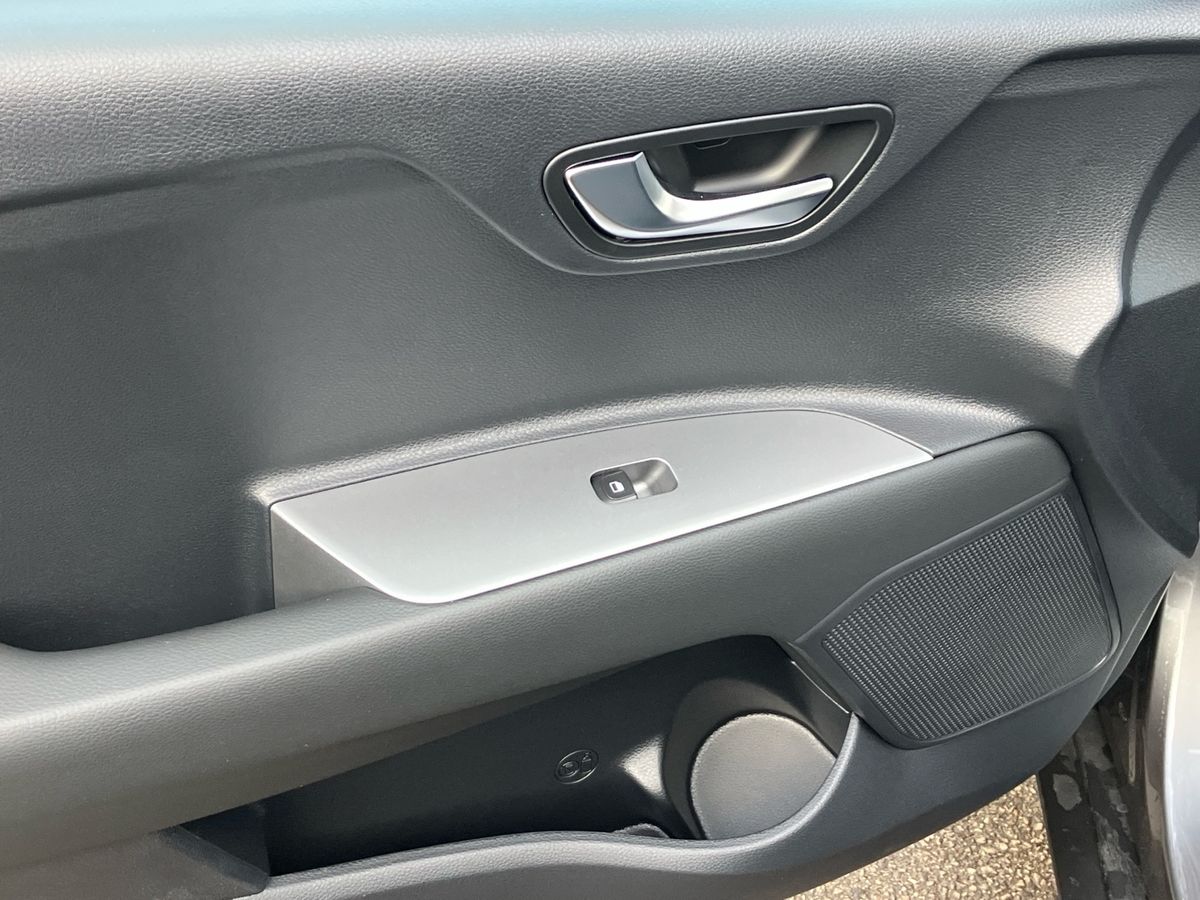 Used Kia Stonic 2025 for sale - 76192155: Photo 39