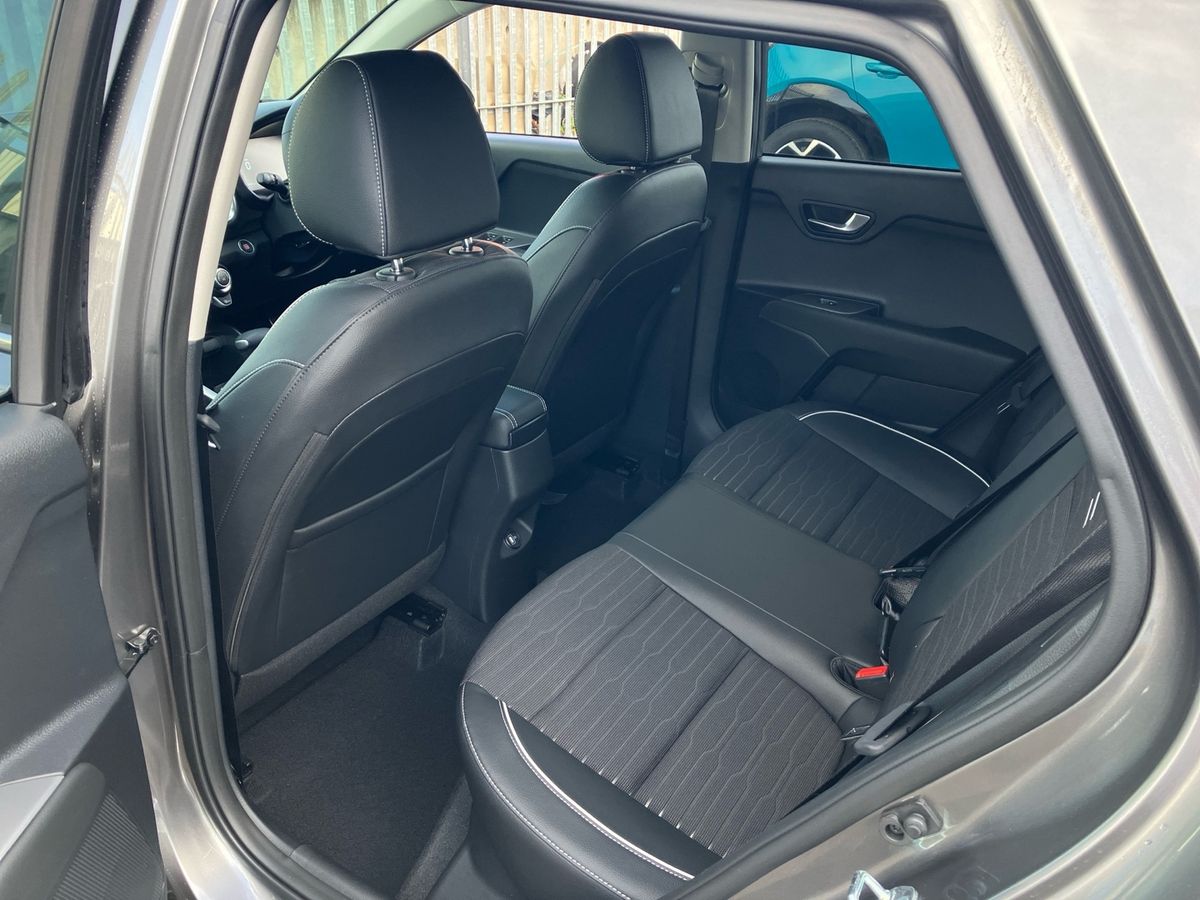 Used Kia Stonic 2025 for sale - 76192155: Photo 43