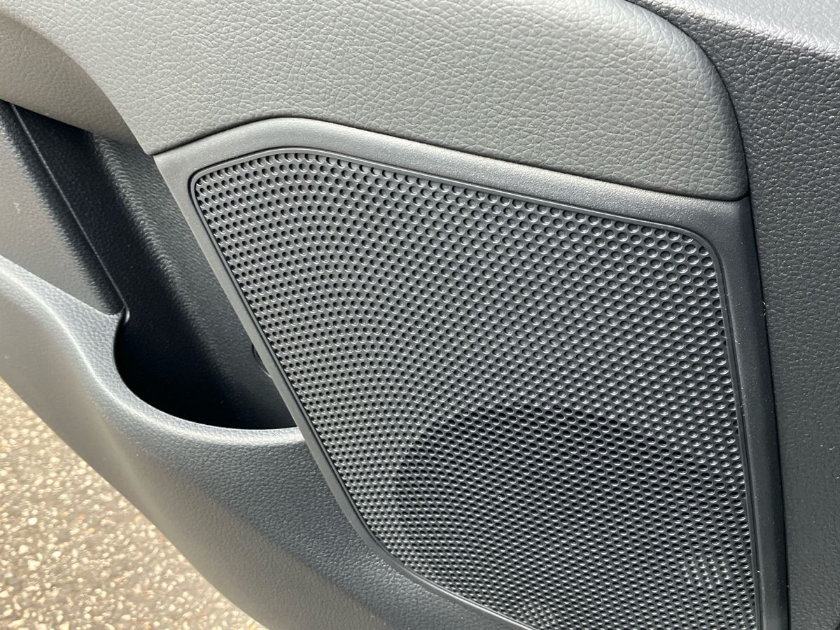 Used Kia Stonic 2025 for sale - 76192155: Photo 46