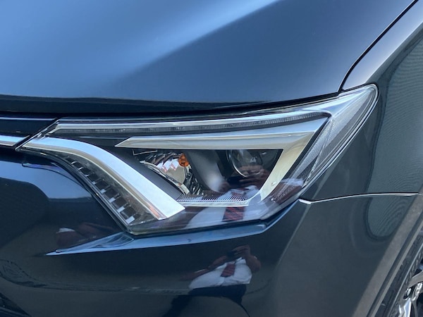 Used Toyota RAV4 2018 for sale - 76128119: Photo 15