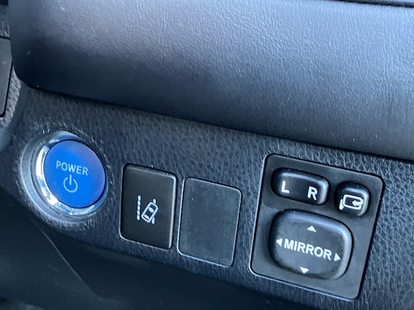 Used Toyota RAV4 2018 for sale - 76128119: Photo 45
