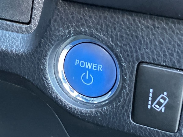 Used Toyota RAV4 2018 for sale - 76128119: Photo 46