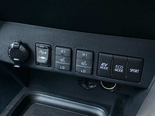 Used Toyota RAV4 2018 for sale - 76128119: Photo 65