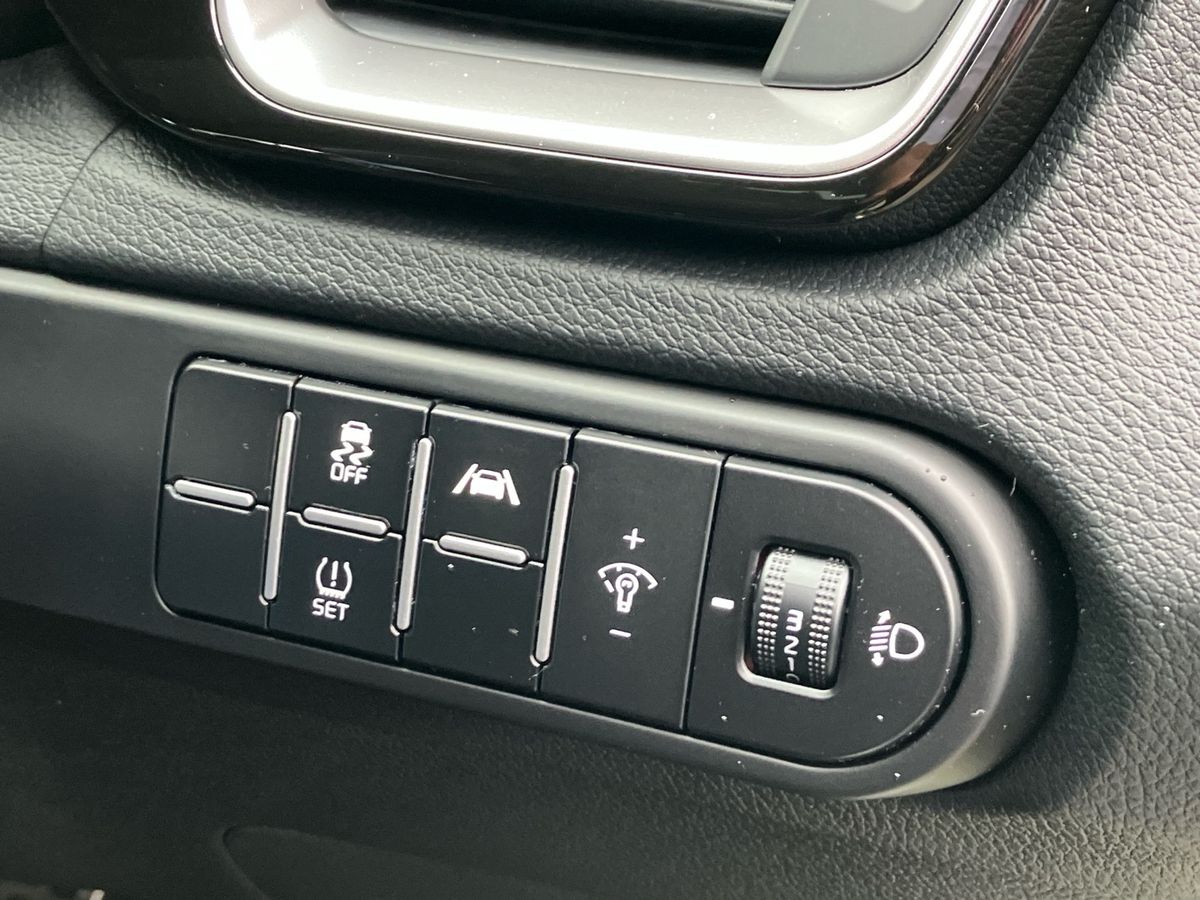 Used Kia XCeed 2025 for sale - 76351853: Photo 37