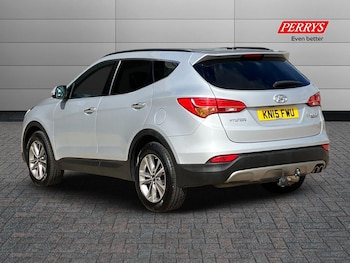 Used Hyundai Santa Fe 2015 for sale - 75919719: Photo