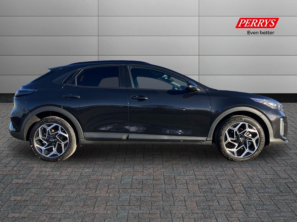 Used Kia XCeed 2025 for sale - 76980127: Photo 3