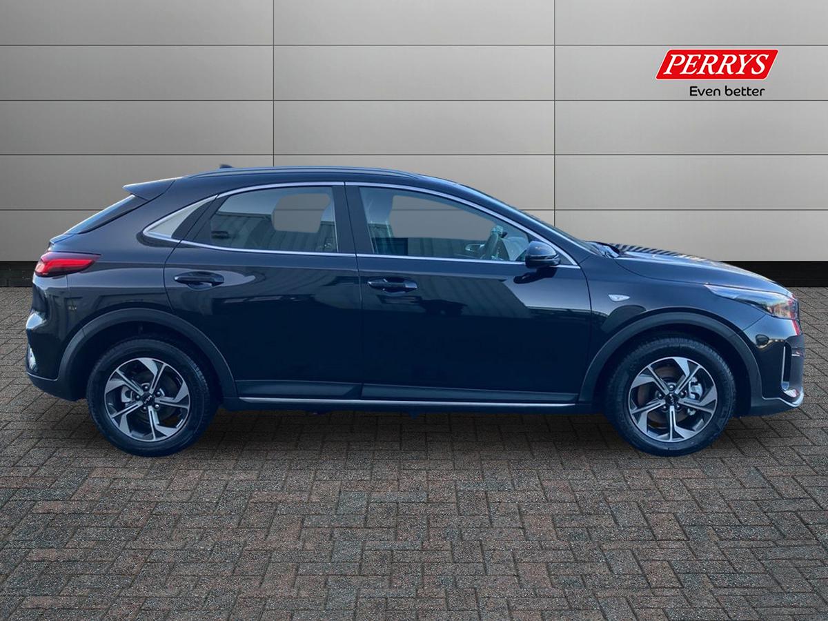 Used Kia XCeed 2025 for sale - 76845496: Photo 3