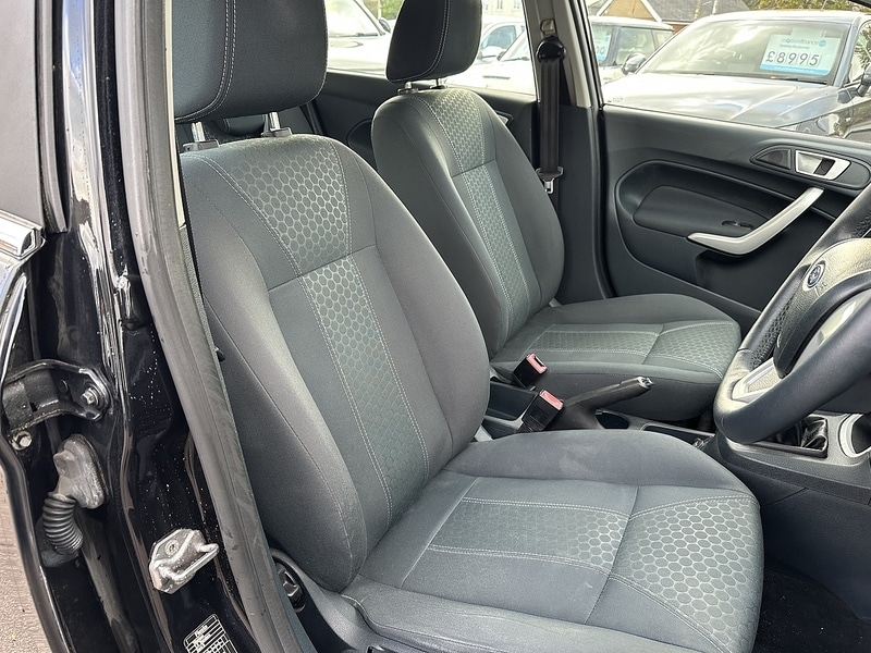 Used Ford Fiesta 2012 for sale - 76353038: Photo 5
