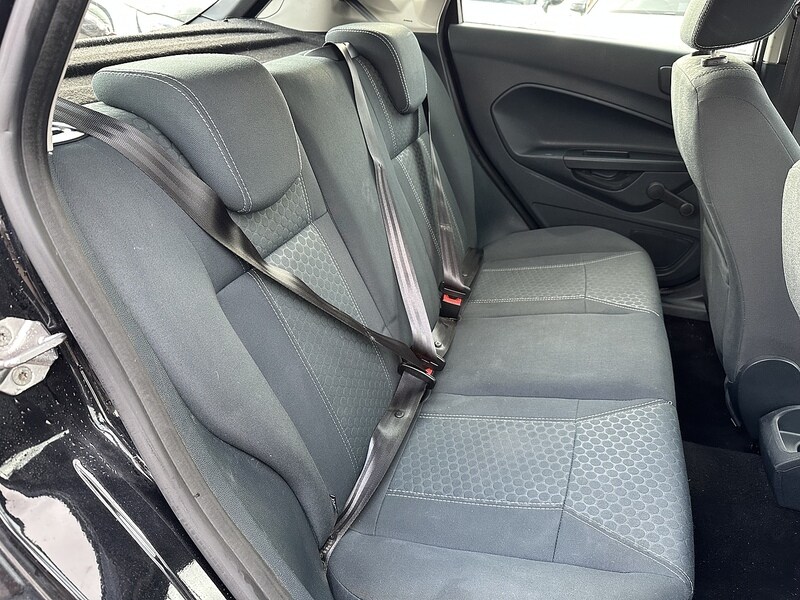 Used Ford Fiesta 2012 for sale - 76353038: Photo 6