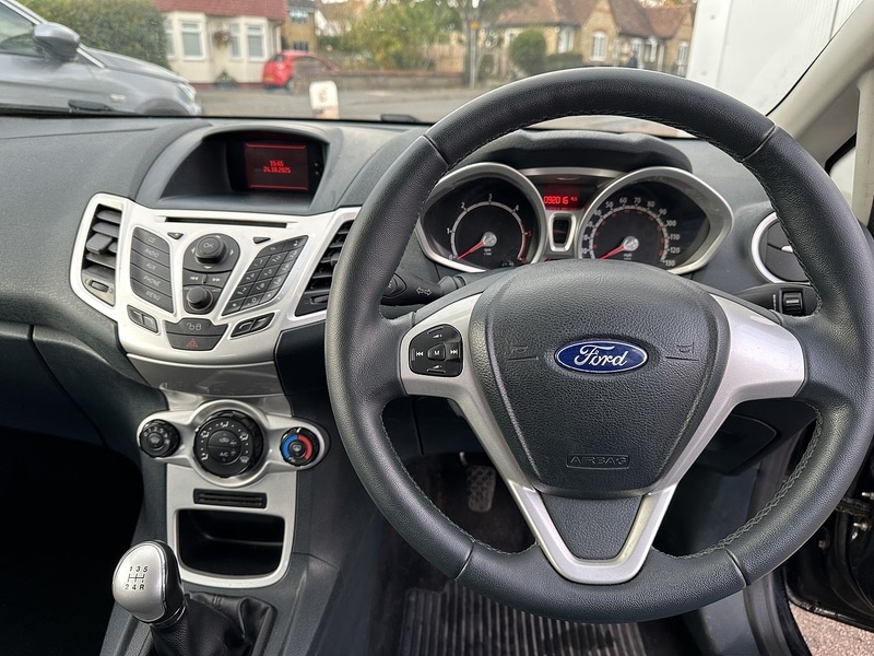 Used Ford Fiesta 2012 for sale - 76353038: Photo 8