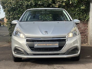 Used Peugeot 208 2016 for sale - 79434822: Photo