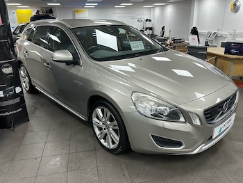 Used Volvo V60 2012 for sale - 77584037: Photo