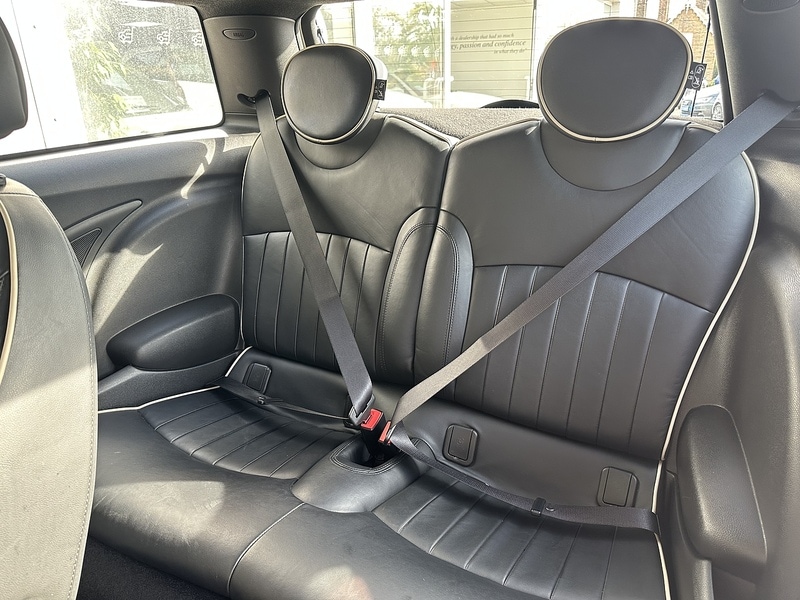 Used MINI Hatch 2011 for sale - 76113593: Photo 33