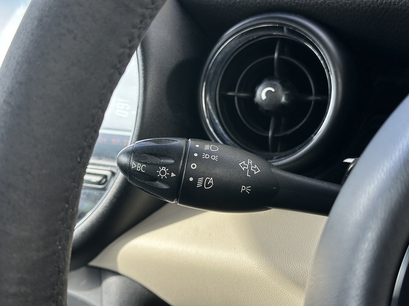 Used MINI Hatch 2011 for sale - 76113593: Photo 48
