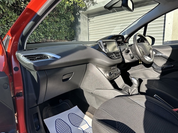 Used Peugeot 208 2015 for sale - 76106317: Photo 23