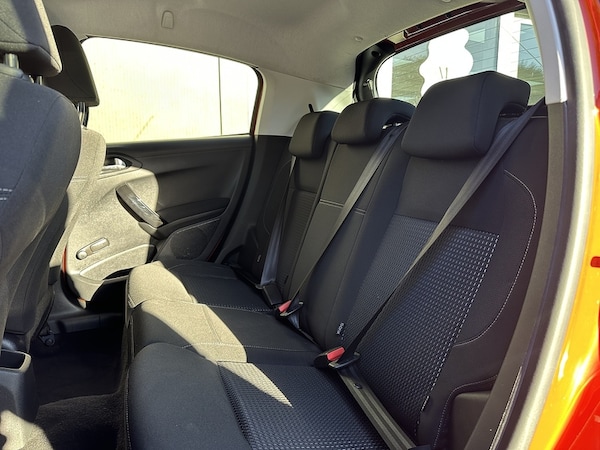 Used Peugeot 208 2015 for sale - 76106317: Photo 37