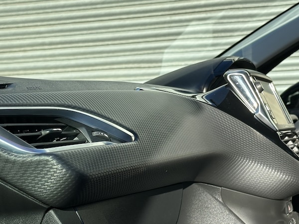 Used Peugeot 208 2015 for sale - 76106317: Photo 38