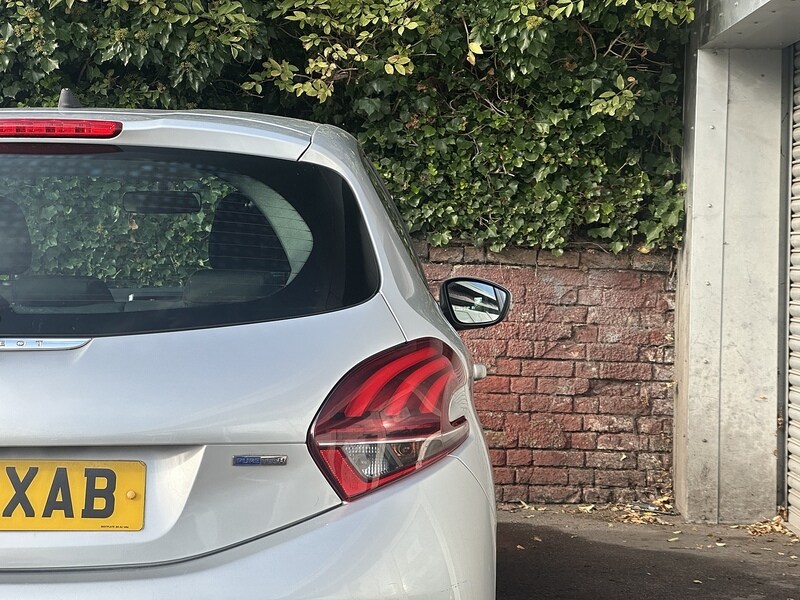 Used Peugeot 208 2016 for sale - 75968257: Photo 41