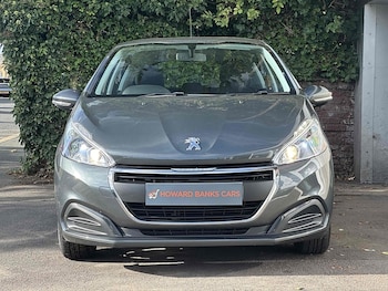Used Peugeot 208 2017 for sale - 75626136: Photo