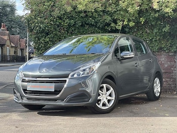 Used Peugeot 208 2017 for sale - 75626136: Photo