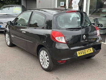 Used Renault Clio 2010 for sale - 75961282: Photo