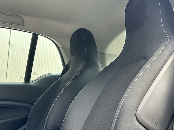 Used smart fortwo 2019 for sale - 75774066: Photo 10