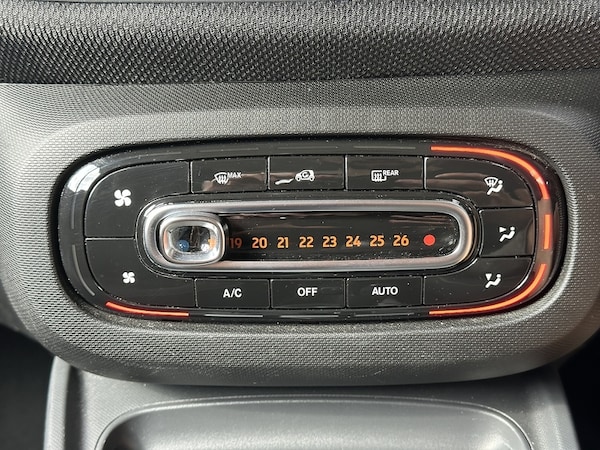 Used smart fortwo 2019 for sale - 75774066: Photo 34