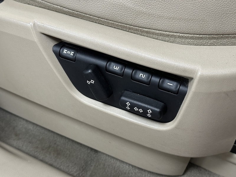 Used Land Rover Freelander 2 2010 for sale - 76320114: Photo 7