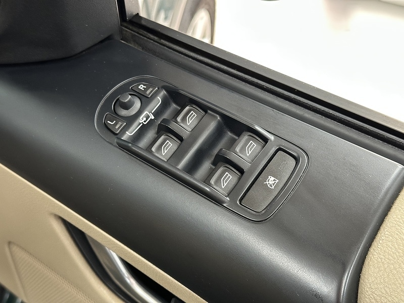 Used Land Rover Freelander 2 2010 for sale - 76320114: Photo 8