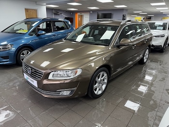 Used Volvo V70 2014 for sale - 77640135: Photo