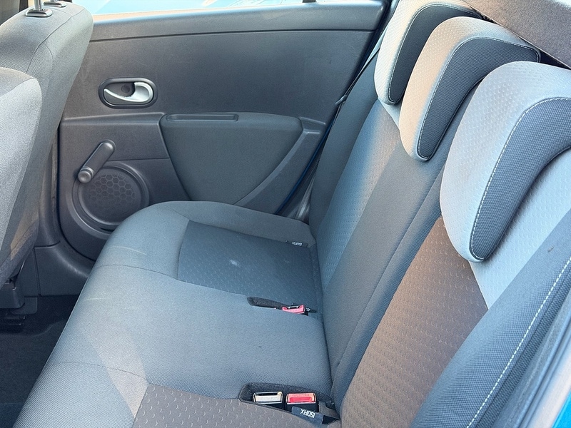 Used Renault Clio 2010 for sale - 77379243: Photo 16