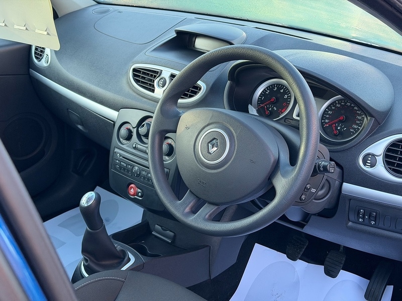 Used Renault Clio 2010 for sale - 77379243: Photo 6