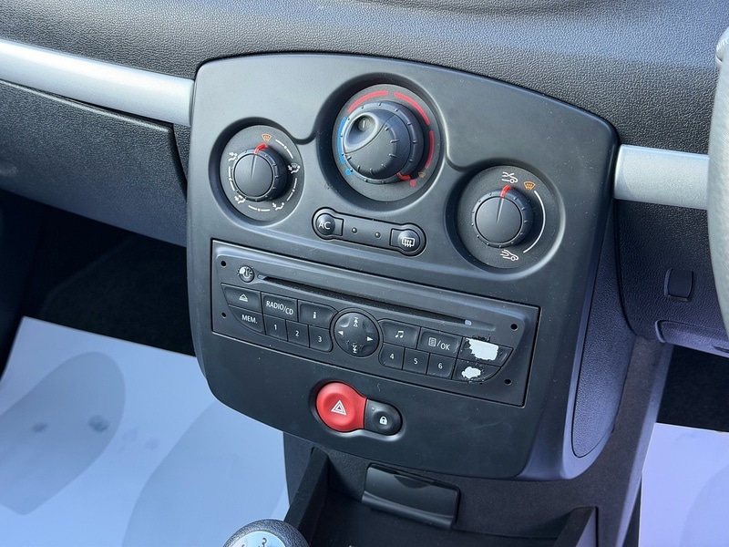 Used Renault Clio 2010 for sale - 77379243: Photo 9
