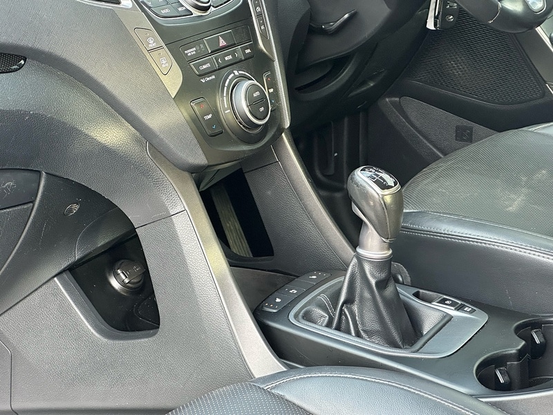 Used Hyundai Santa Fe 2015 for sale - 77089506: Photo 22