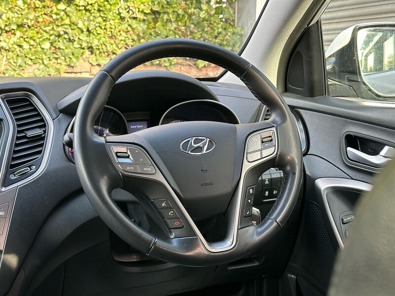 Used Hyundai Santa Fe 2015 for sale - 77089506: Photo 36