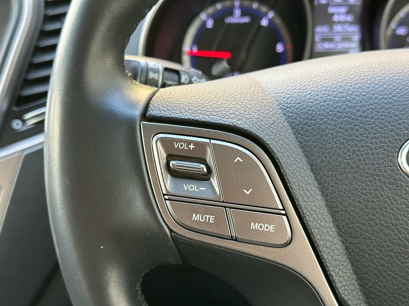 Used Hyundai Santa Fe 2015 for sale - 77089506: Photo 54