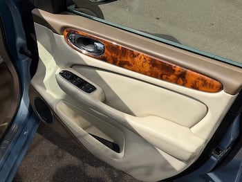 Used Jaguar XJ 2009 for sale - 79616073: Photo