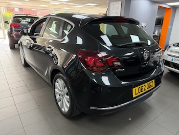 Used Vauxhall Astra 2012 for sale - 79197787: Photo
