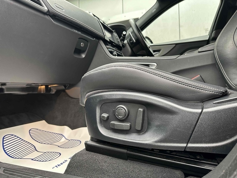 Used Jaguar F-Pace 2017 for sale - 76376388: Photo 11