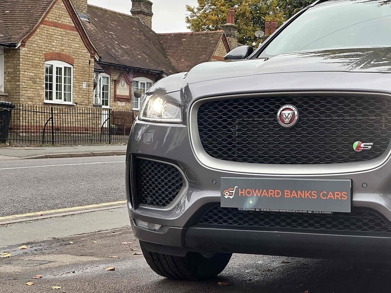 Used Jaguar F-Pace 2017 for sale - 76376388: Photo 13