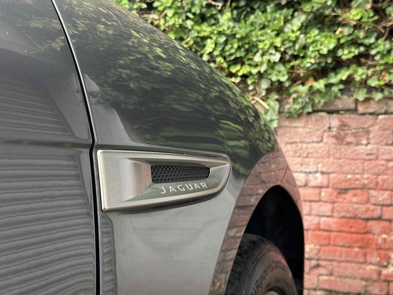 Used Jaguar F-Pace 2017 for sale - 76376388: Photo 15