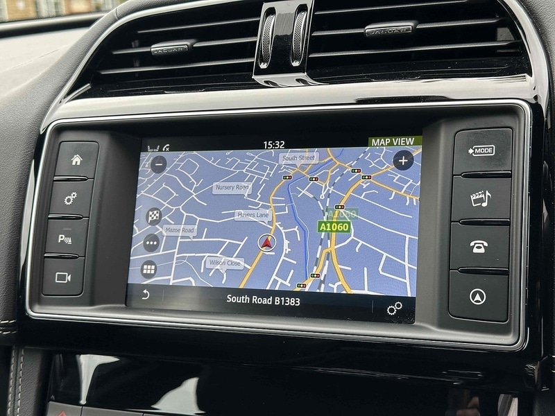 Used Jaguar F-Pace 2017 for sale - 76376388: Photo 34