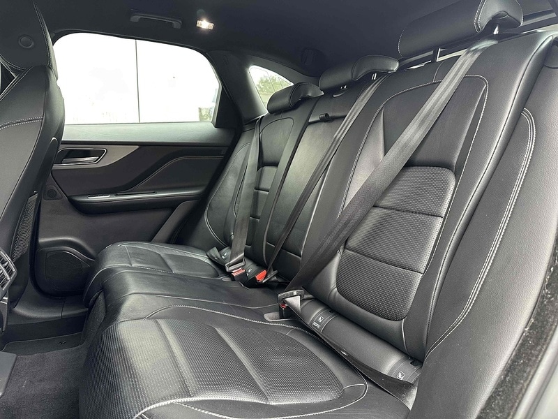 Used Jaguar F-Pace 2017 for sale - 76376388: Photo 48