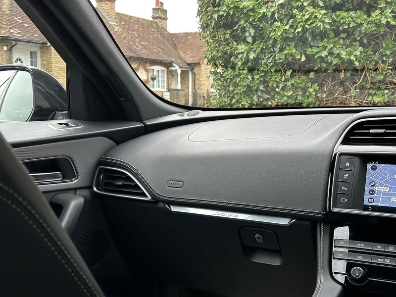 Used Jaguar F-Pace 2017 for sale - 76376388: Photo 50