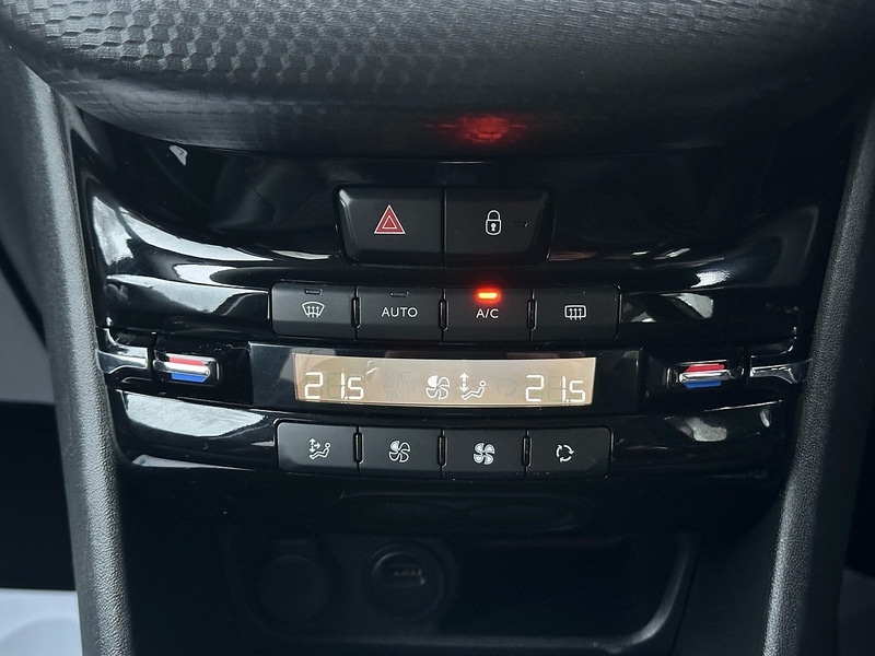 Used Peugeot 208 2019 for sale - 77379244: Photo 29