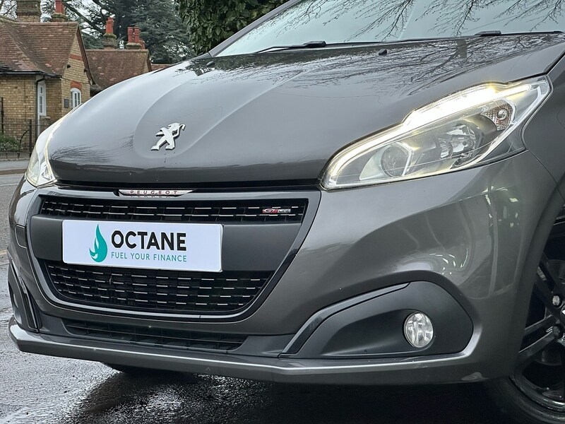 Used Peugeot 208 2019 for sale - 77379244: Photo 39