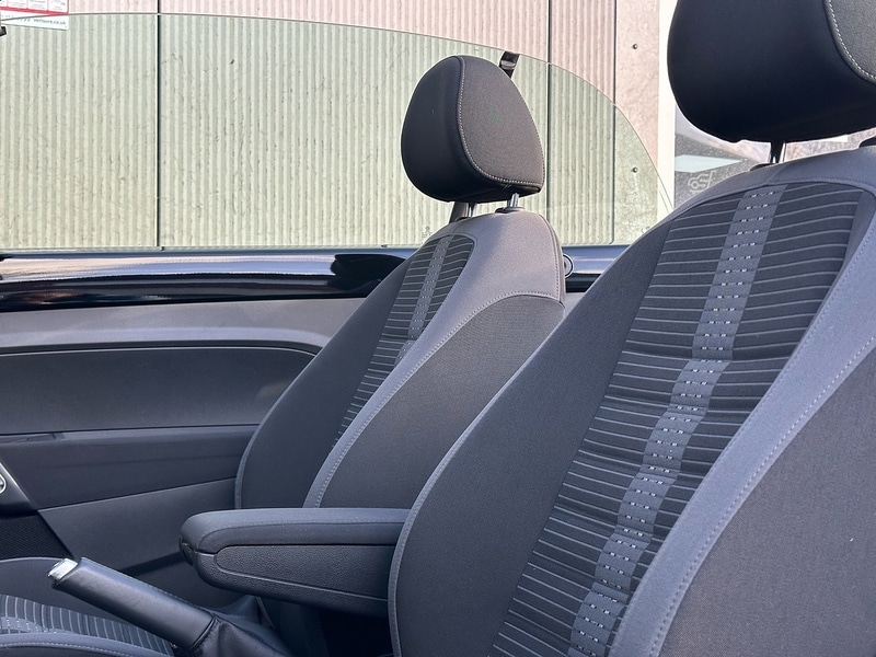 Used Volkswagen Beetle 2016 for sale - 76694280: Photo 10