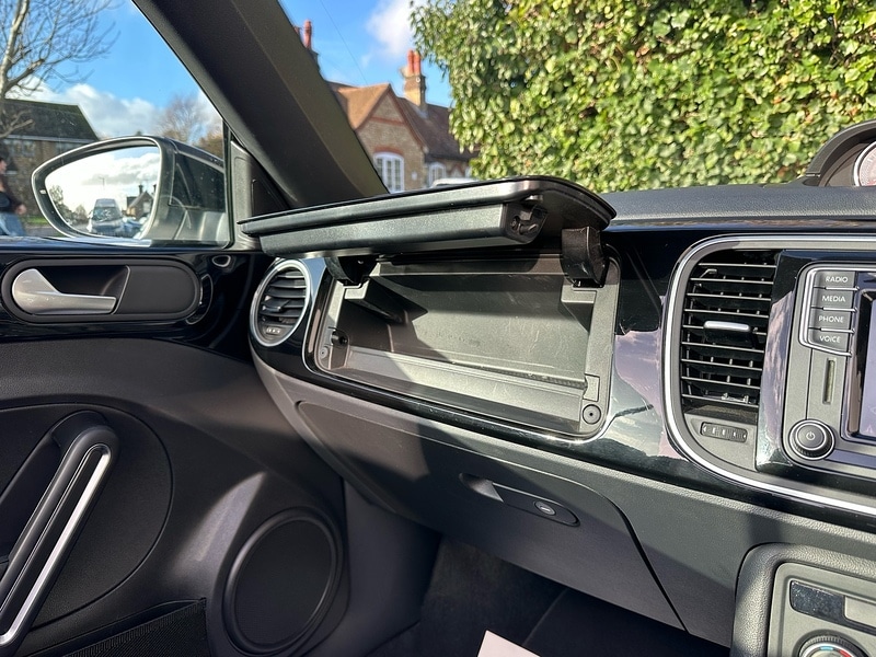 Used Volkswagen Beetle 2016 for sale - 76694280: Photo 37