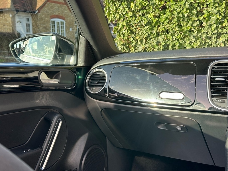 Used Volkswagen Beetle 2016 for sale - 76694280: Photo 38